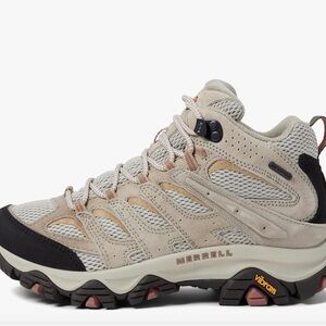 Merrell Moab 3 Mid WP Boots in Cream and Black